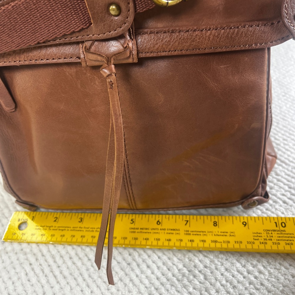 The Sak Brown Leather Backpack Convertible Messenger Bag Brass Hardware Tassel - Picture 5 of 10